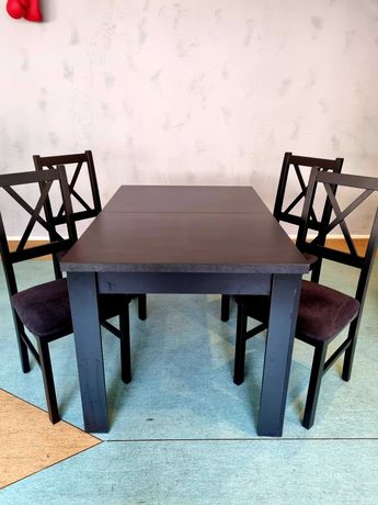 Stół i krzesła (zestaw)