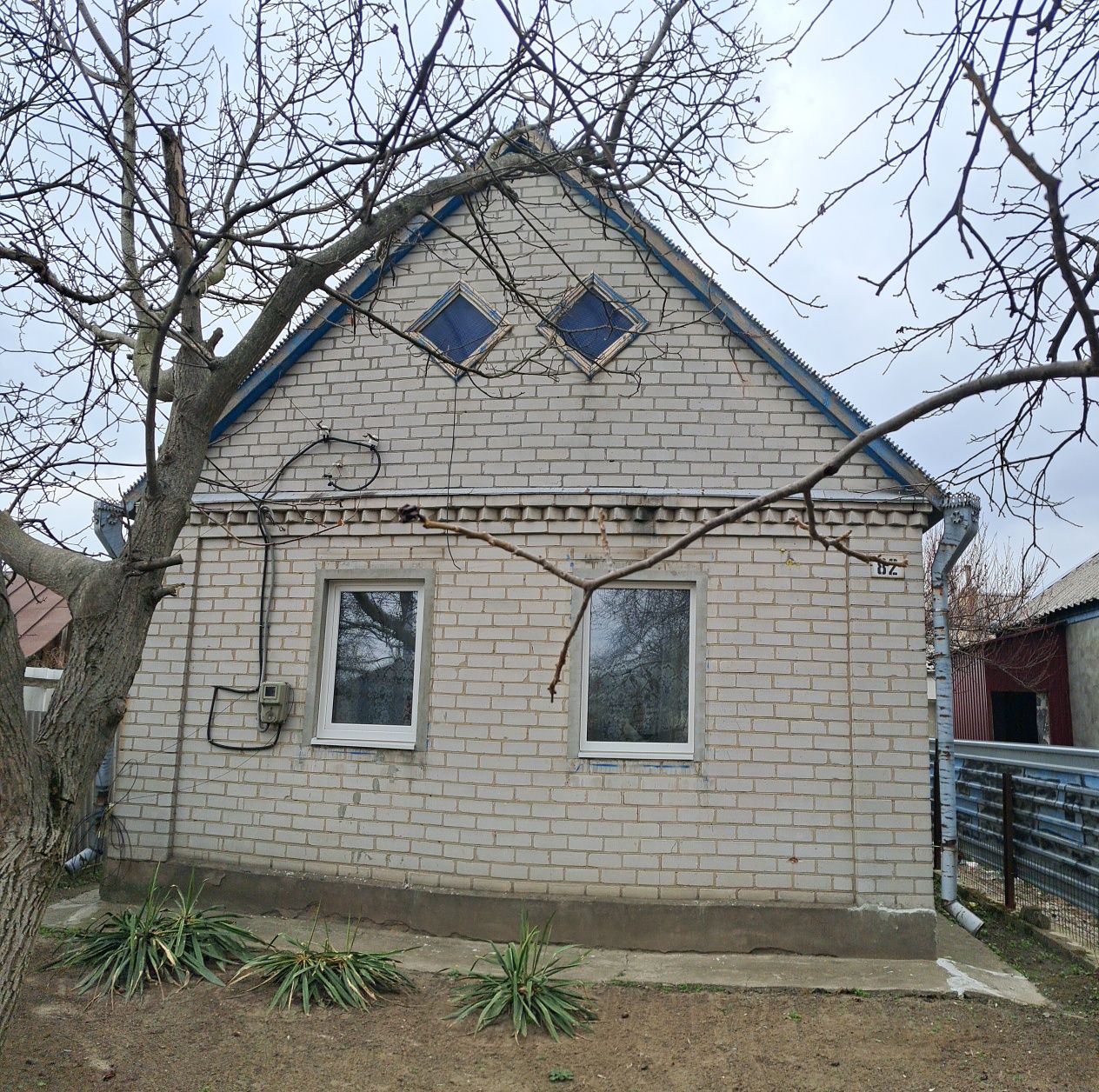Продам дом в городе Новомосковск со своим берегом реки Самара.