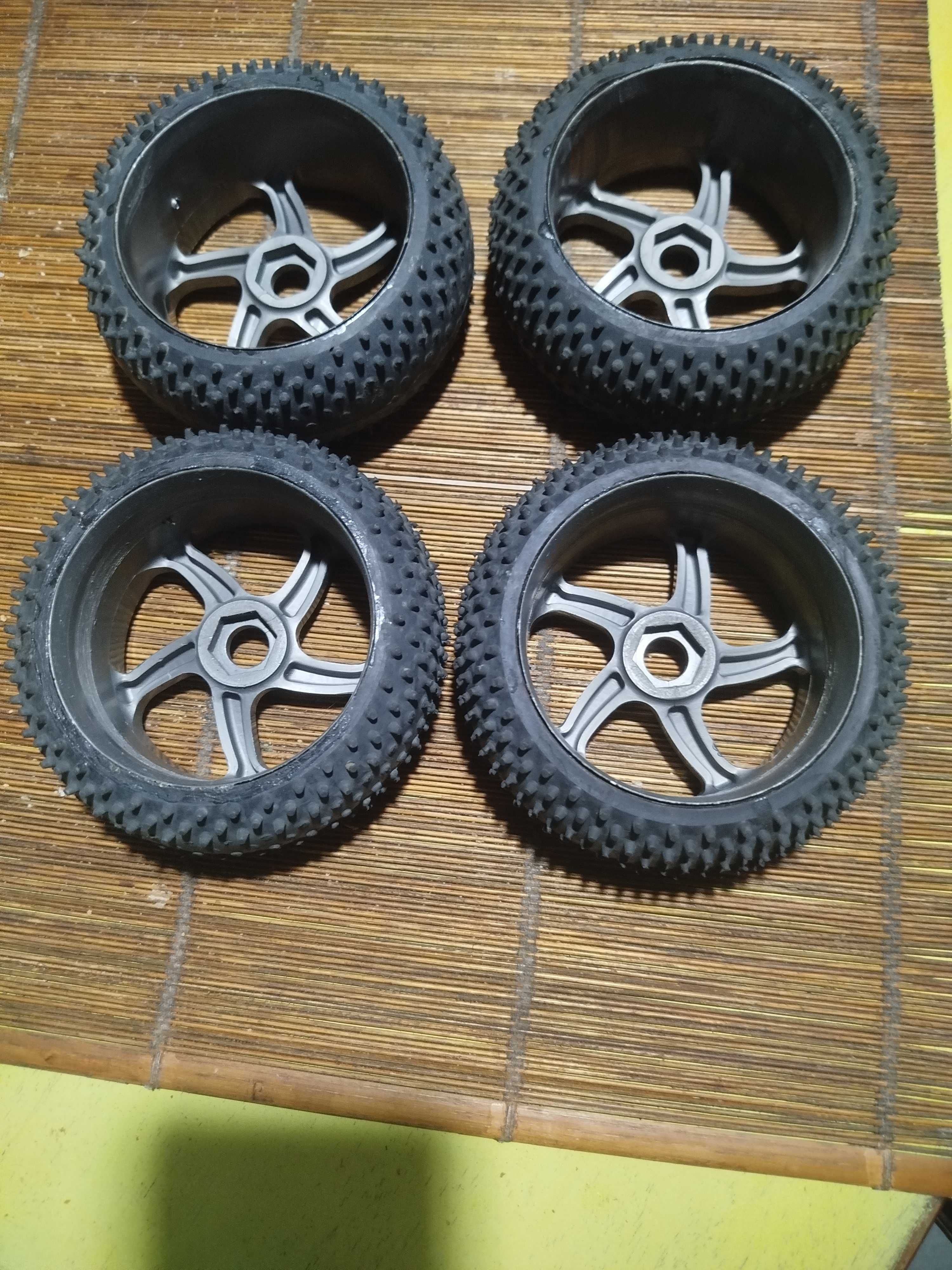 Jantes e pneus colados R/C escala 1/5 1/6 com 24mm porca hexagonal