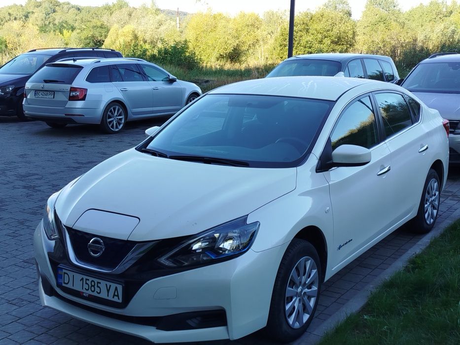 Продам Електромобіль Nissan Sylphy