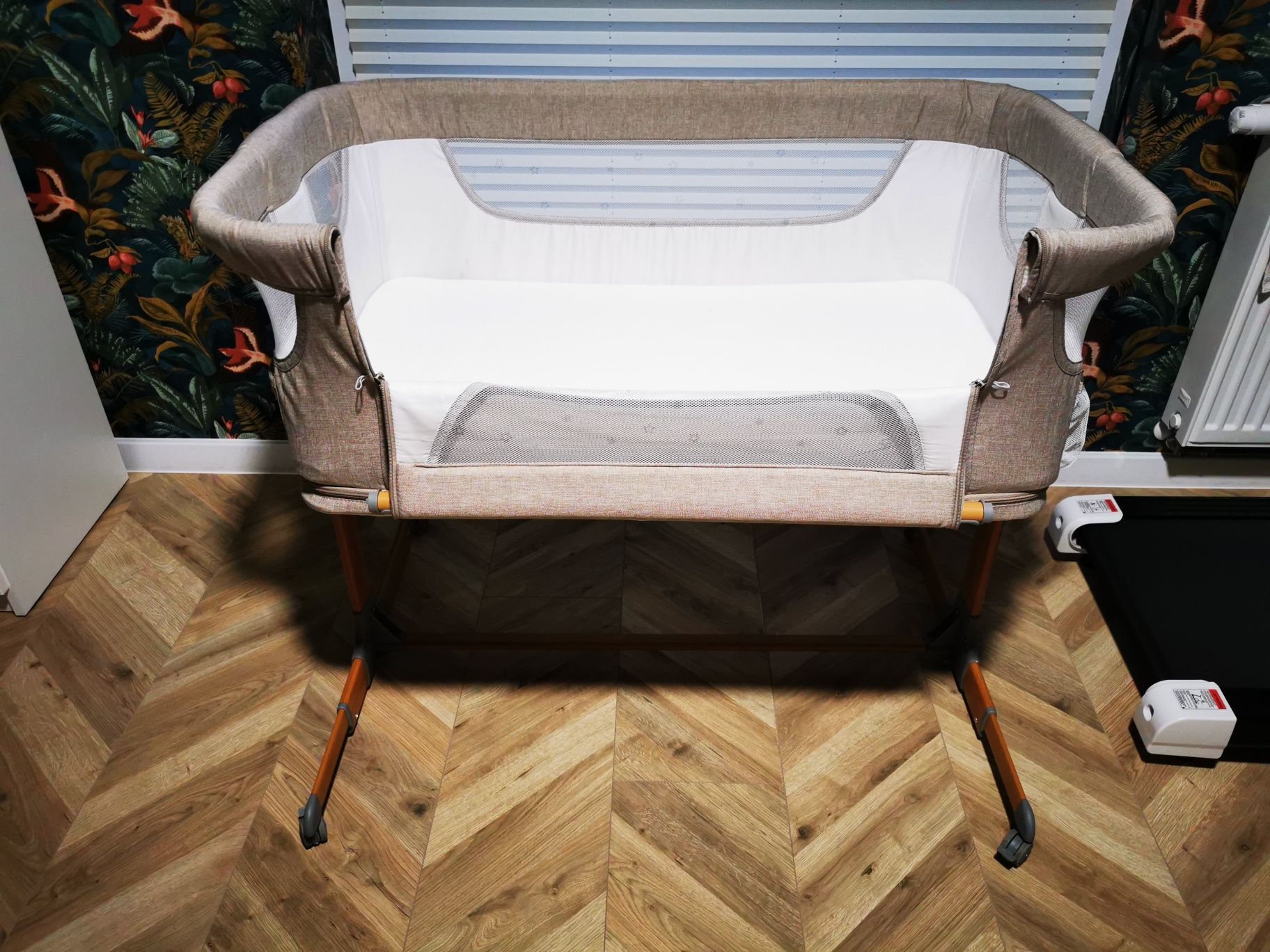 MoMi SMART BED łóżeczko dostawne 4w1 BEŻOWE