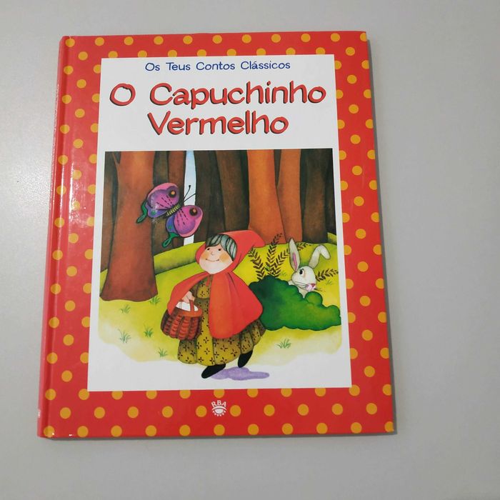 Vários livros infantis