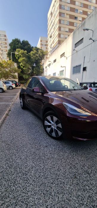 Tesla Model Y Long Range RWD