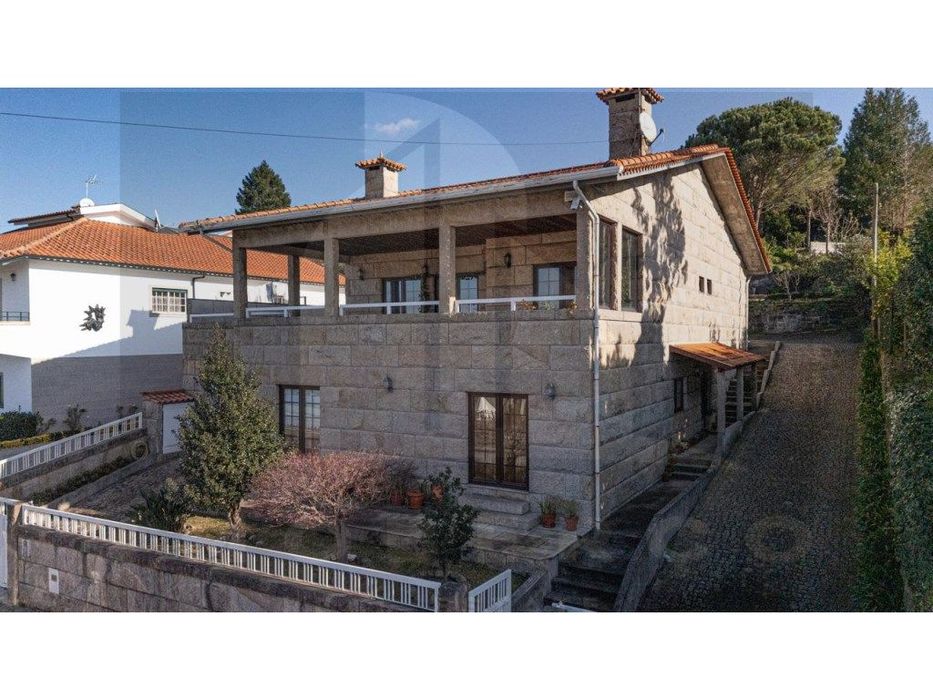 Fantástica Moradia na Encosta da Penha