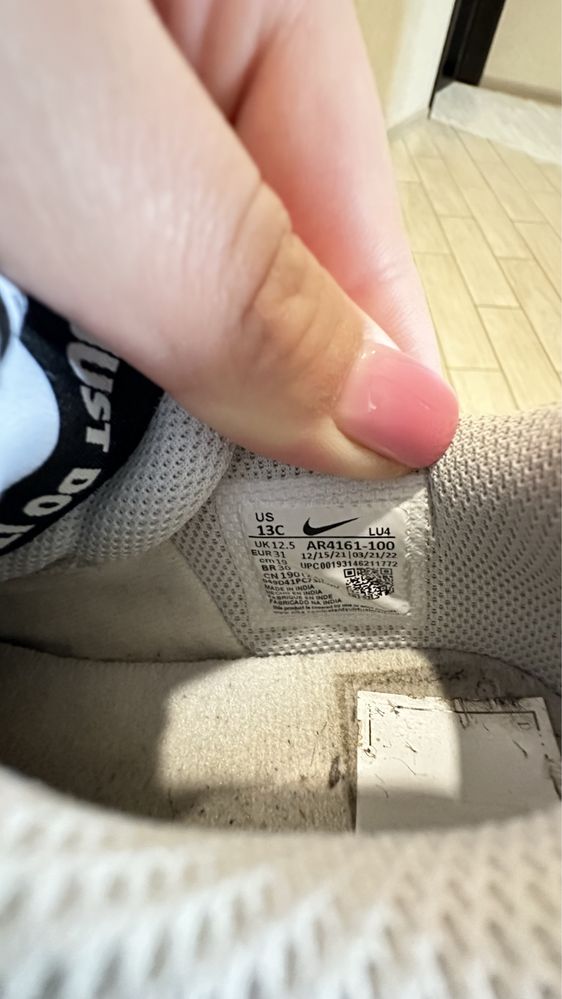 Nike кроссовки 13с