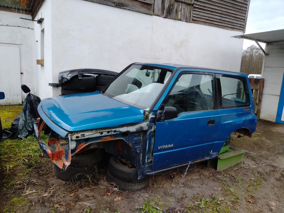 Suzuki vitara błotnik próg klapa na części karoseria