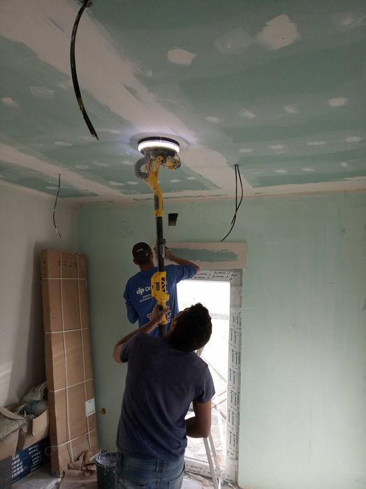 Serviço de Remodelação, Pintura, Reforma, Ladrilho, Pedreiro