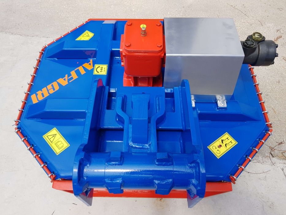 Corta Mato Hidráulico ALFAGRI para Giratórias e Mini Giratórias.