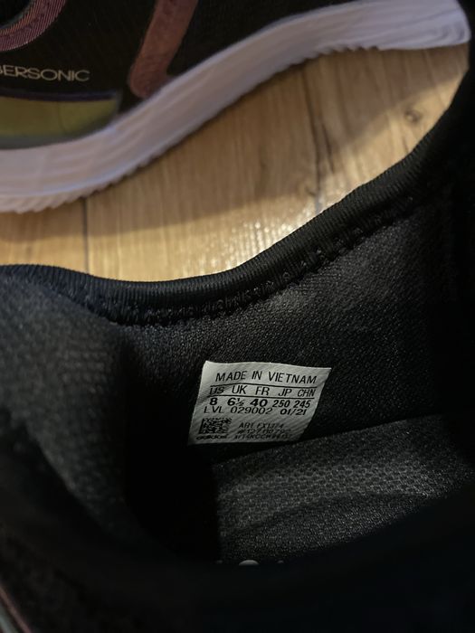 Buty damskie sportowe Adidas Lightstrike