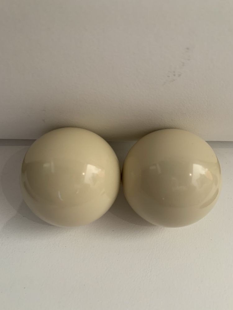 Bolas para Bilhar snooker novas branca e negra
