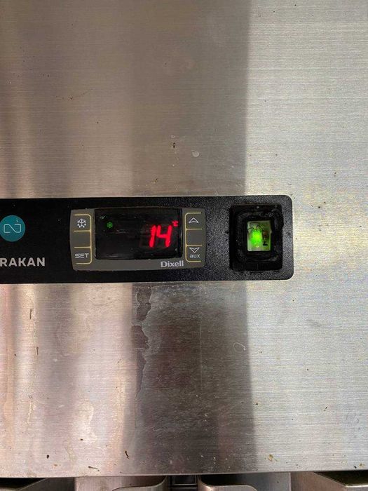 Холодильный шкаф HKN-GX1410TN INOX Hurakan