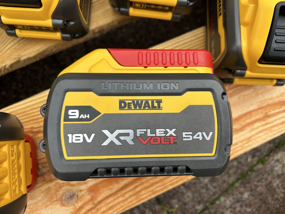 Оригінальний Акумулятор DeWalt DCB547  9ah flexvolt 2024рік