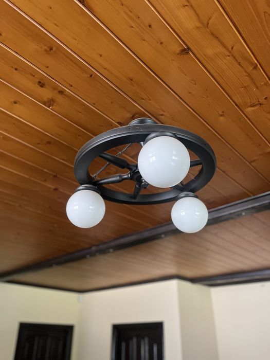 Sprzedam żyrandole, lampy sufitowe