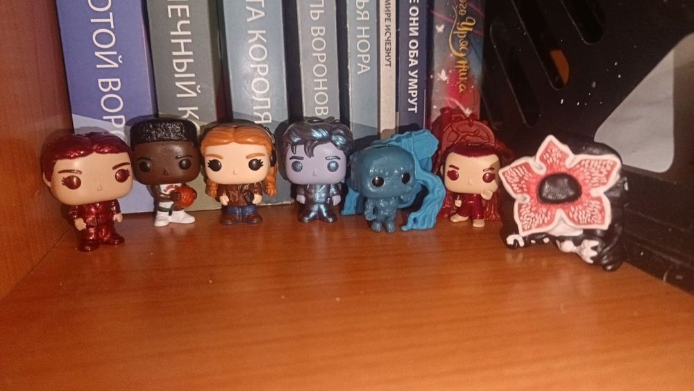 Обмениваю фигурки Kinder joy stranger things (Николаев)