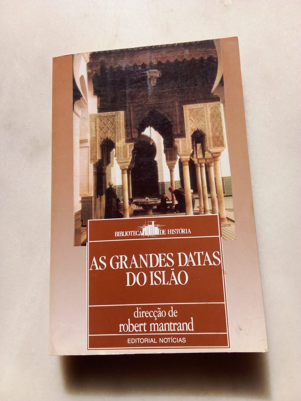 Lote 8 livros - Eça de Queirós - o mandarim, entre outro
