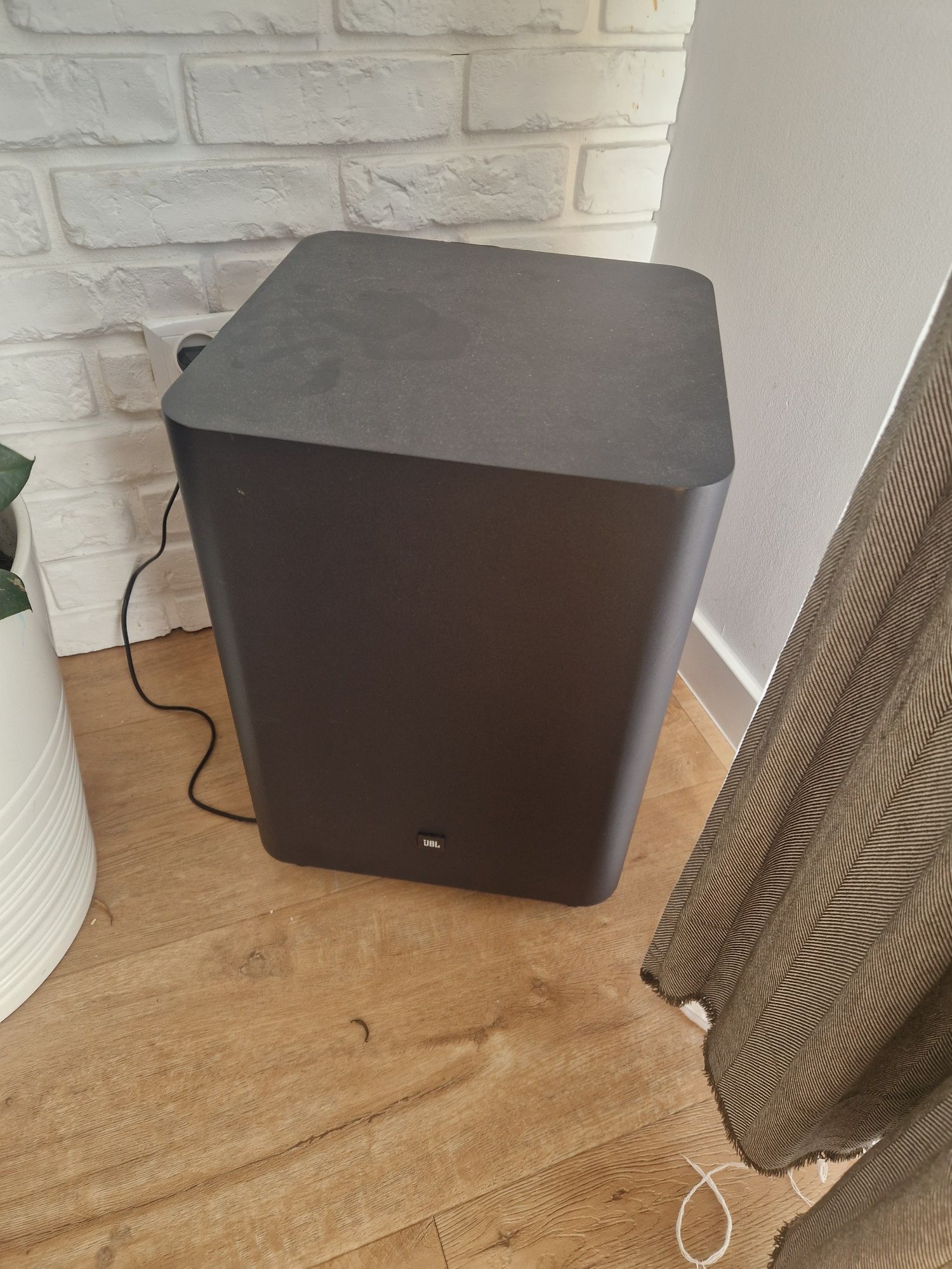 J.B.L BAR 3.1 soundbar plus subwoofer 25cm