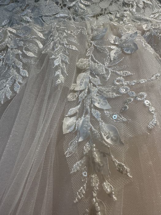 Святкове пишне плаття кольору айворі 116-122