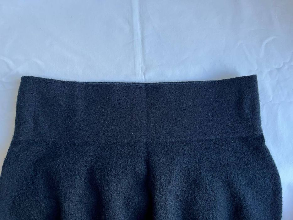 Розкльошена міді спідниця COS вовна темно-синя, р-р ХС