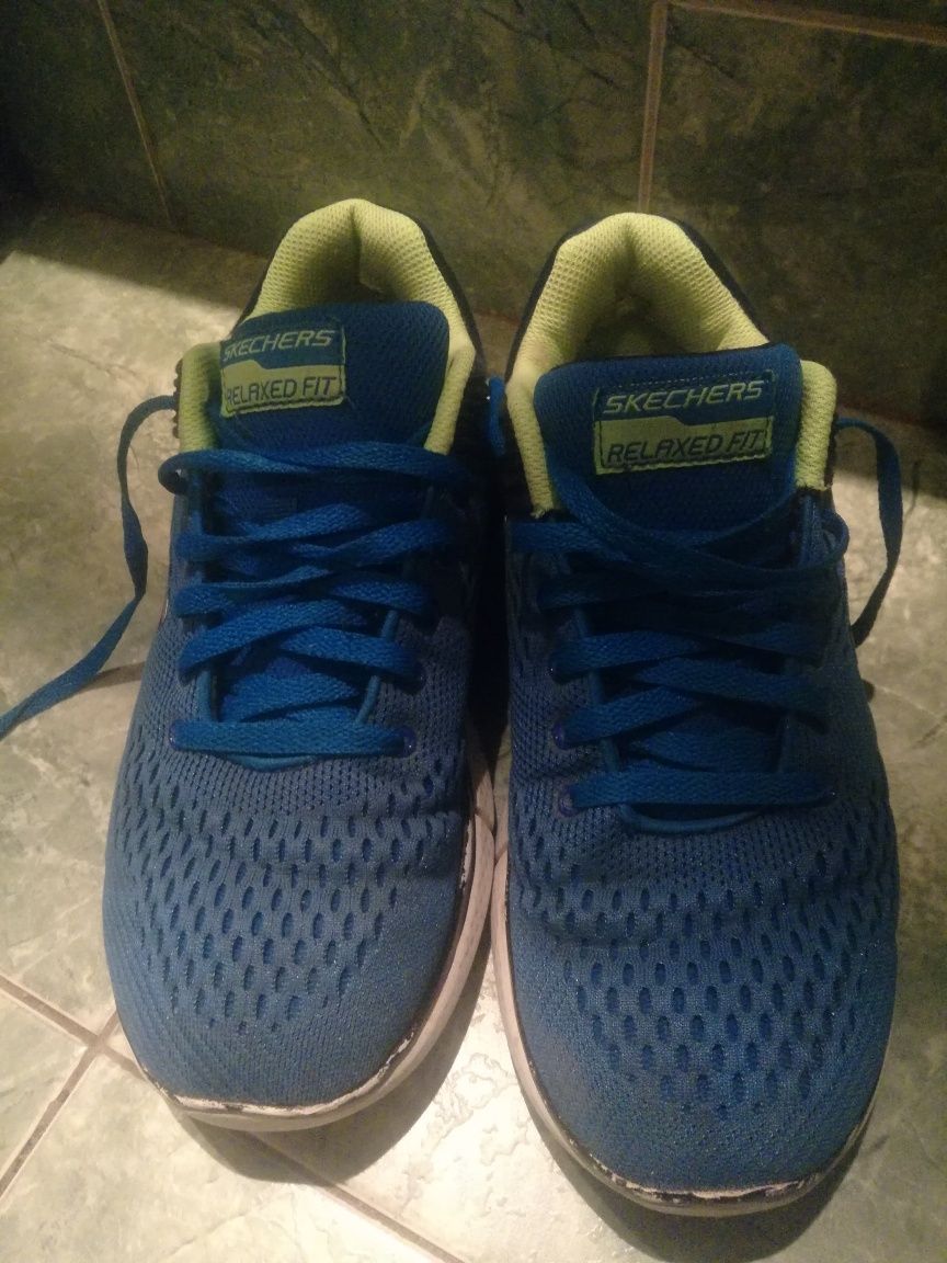 Кросiвки sketchers Nike босоножки кеди цiна за все