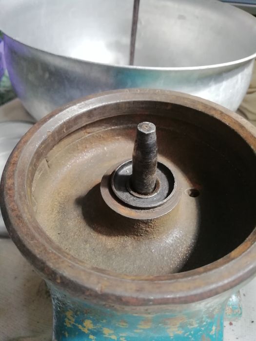 Запчасти на сепаратор молока, сливкоотделитель. ссср.