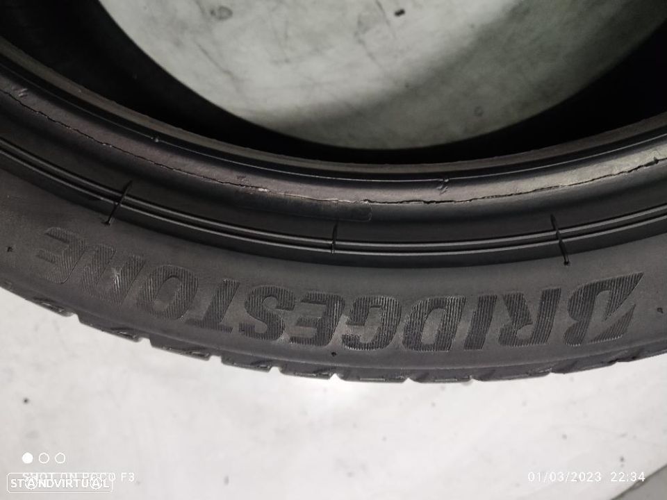 2 pneus semi novos 225-40r18 bridgestone - Oferta dos portes-120 Euros