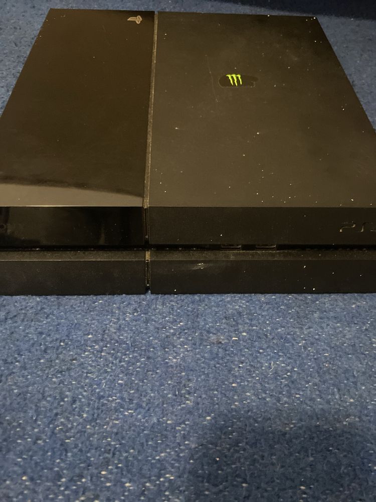 ps4 usada como nova em bom estado.