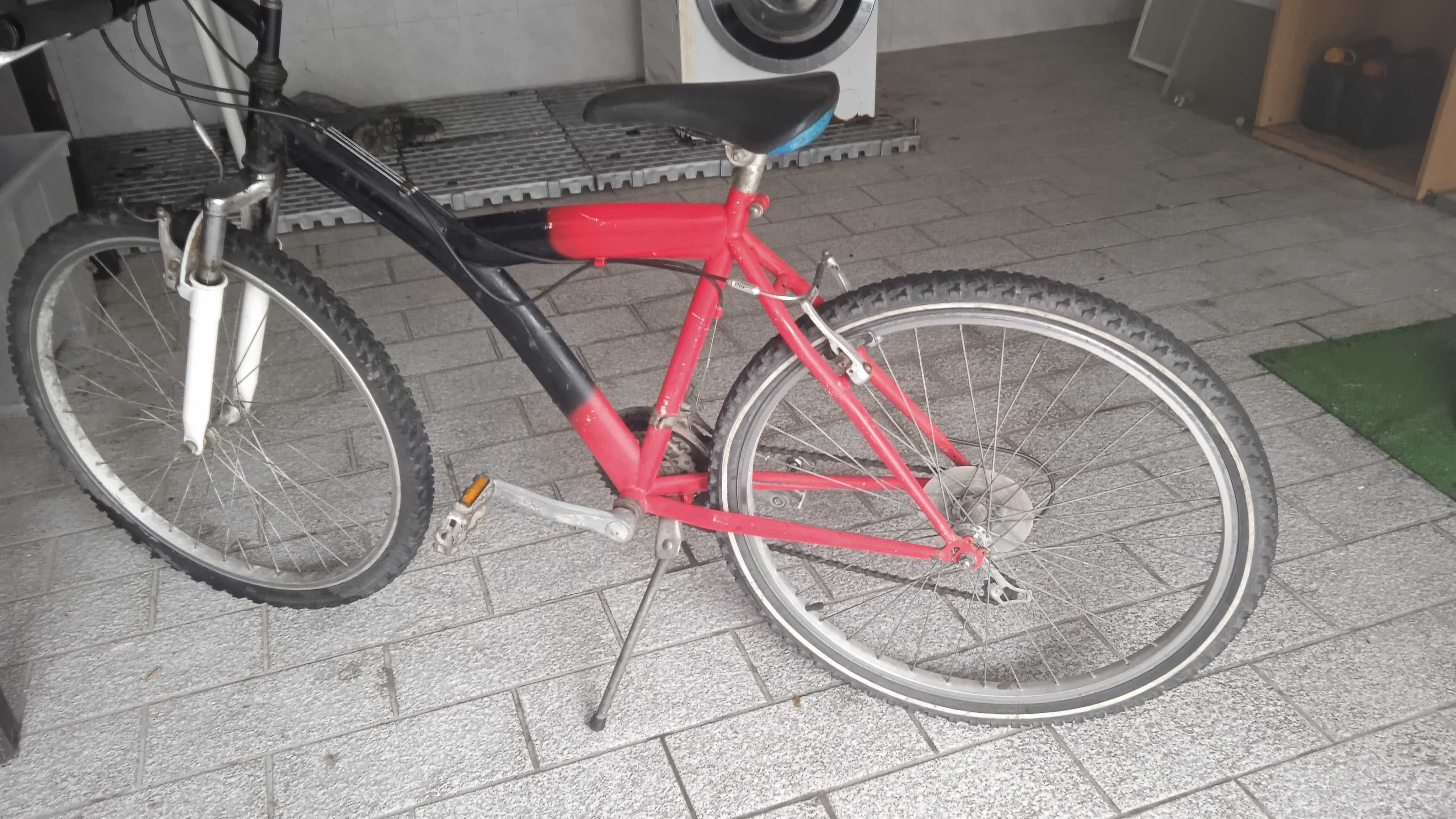Bicicleta usada de passeio