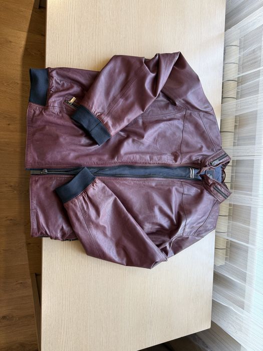 Шкіряна куртка чол. 3xl. Bugatti