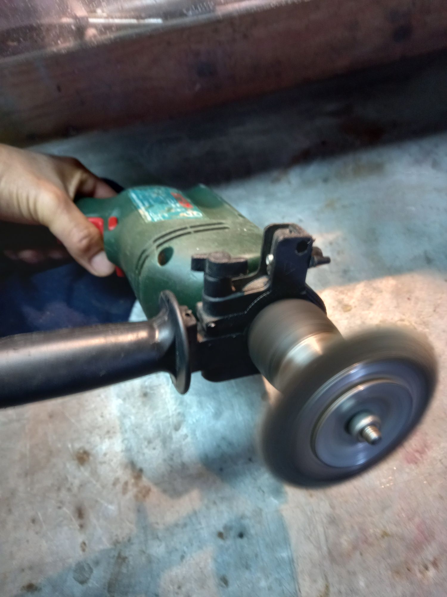 Vendo Berbequim bosch psb550re