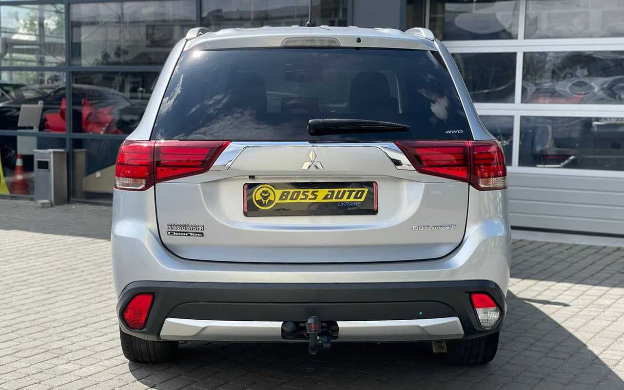 Mitsubishi Outlander 2016