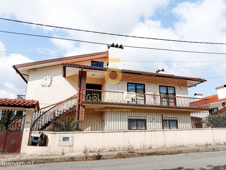 Moradia Isolada T5 Venda em Oliveira de Azeméis, Santiago de Riba-Ul,