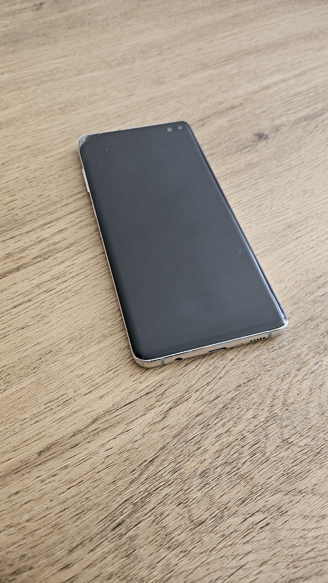Робочий смартфон Samsung S10+