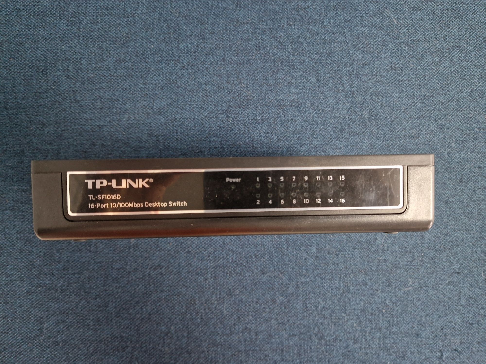 Коммутатор TP-Link TL-SF1016D