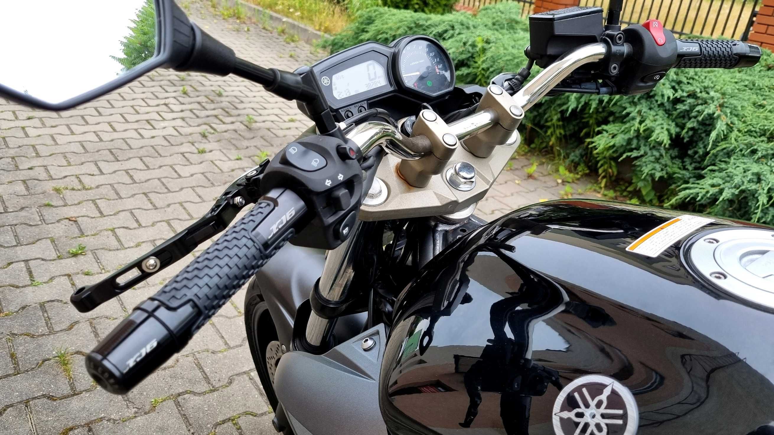 Yamaha XJ6 2009r dodatki, 38.000km, zarejestrowana, ładna.