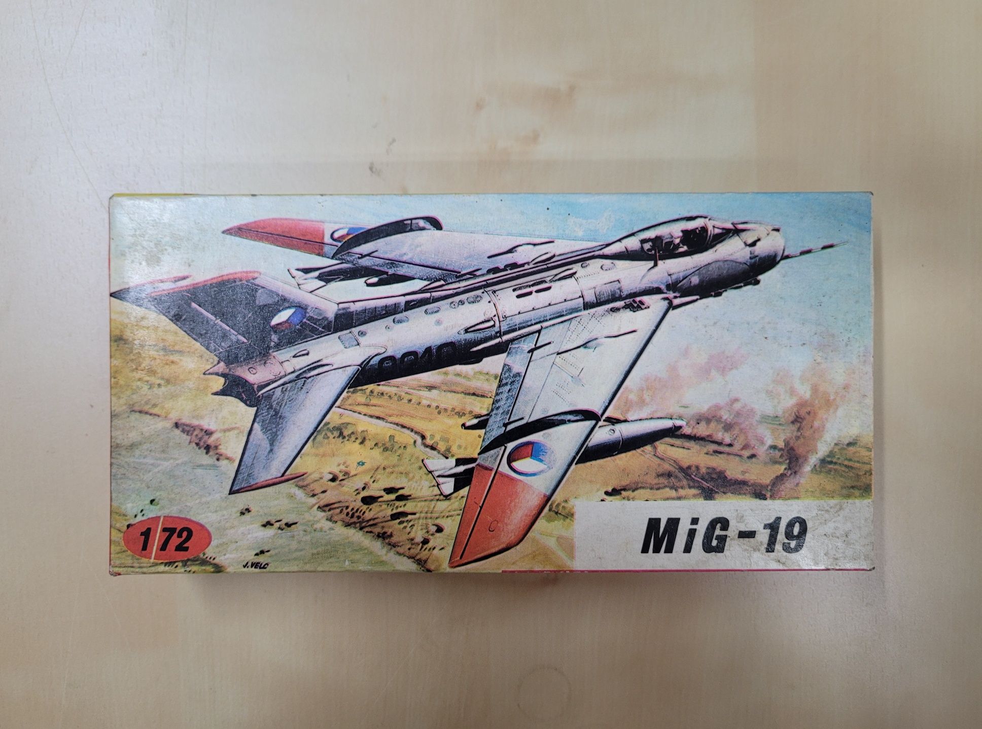 Mig 19 Model do sklejania kolekcjonerski PRL