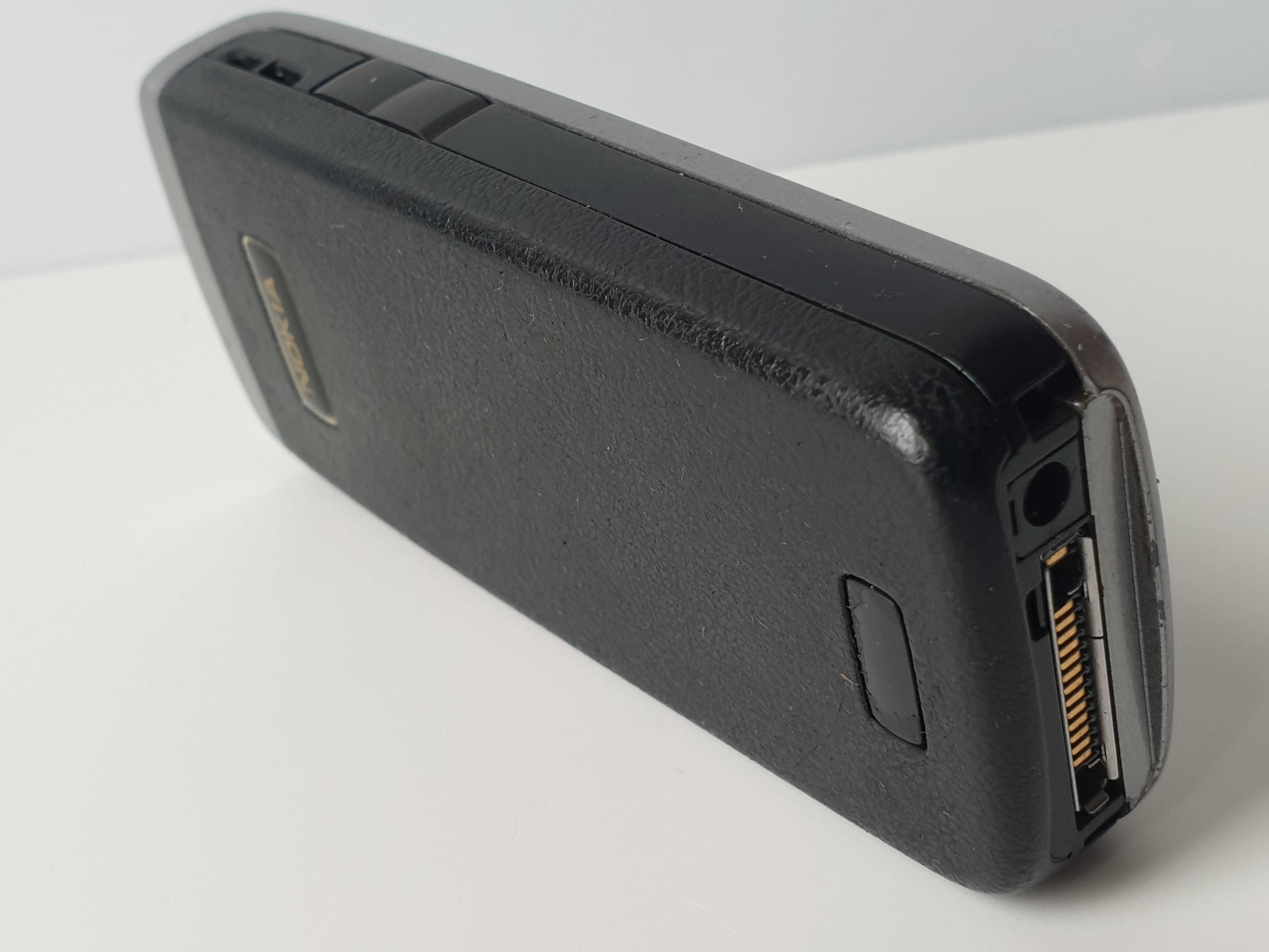 телефон Nokia 6021
