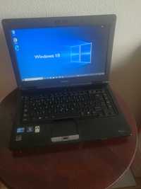 Portátil Toshiba TECRA i3