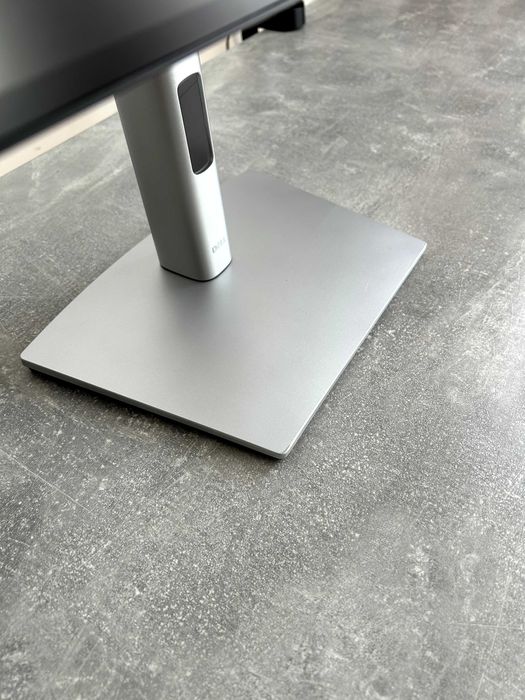 Монітор Dell u2422h UltraSharp