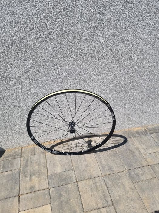 Koło przednie dt swiss m1900