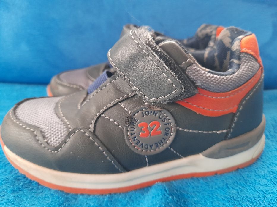 Adidasy chłopięce rozmiar 26