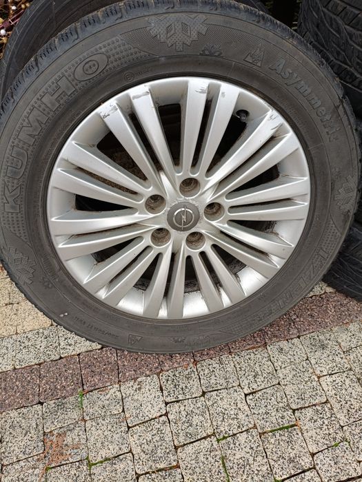 Alufelgi z oponami zimowymi Opel