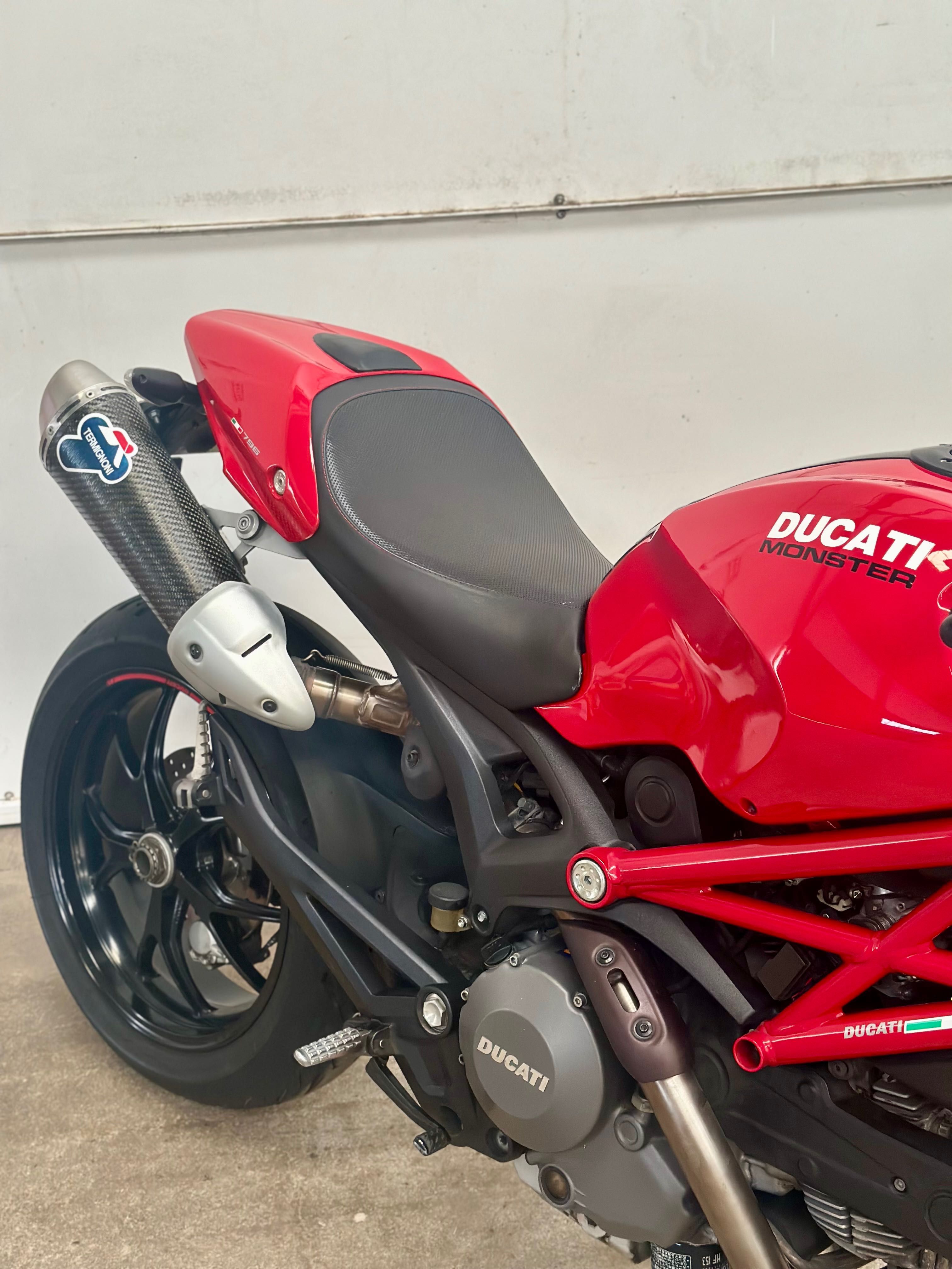 Ducati Monster 796