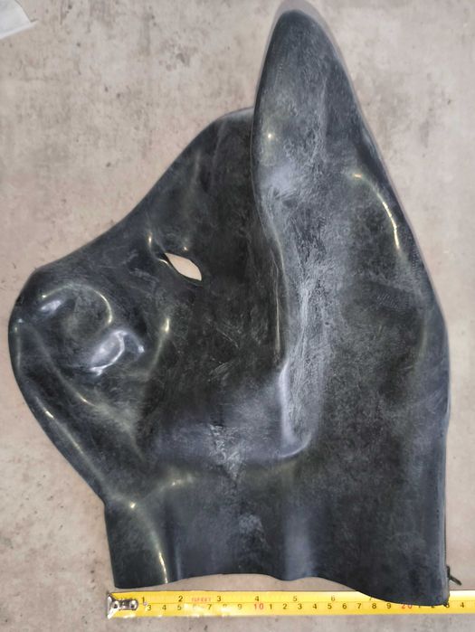 Maska piesek lateks lateksowa czarna