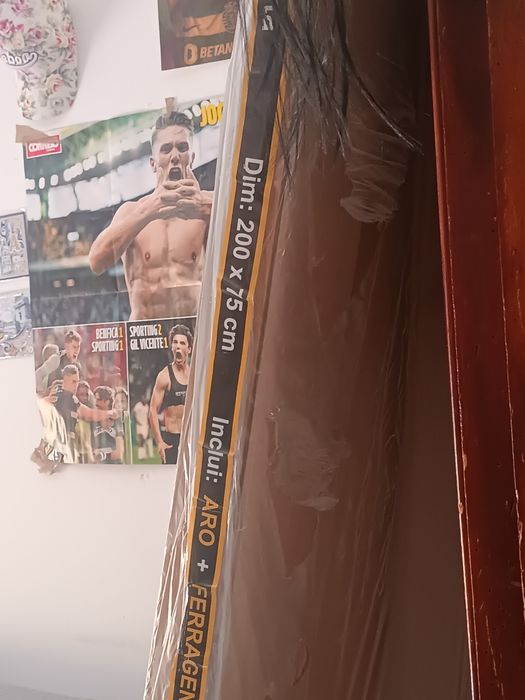 Vendo porta + fechadura novas