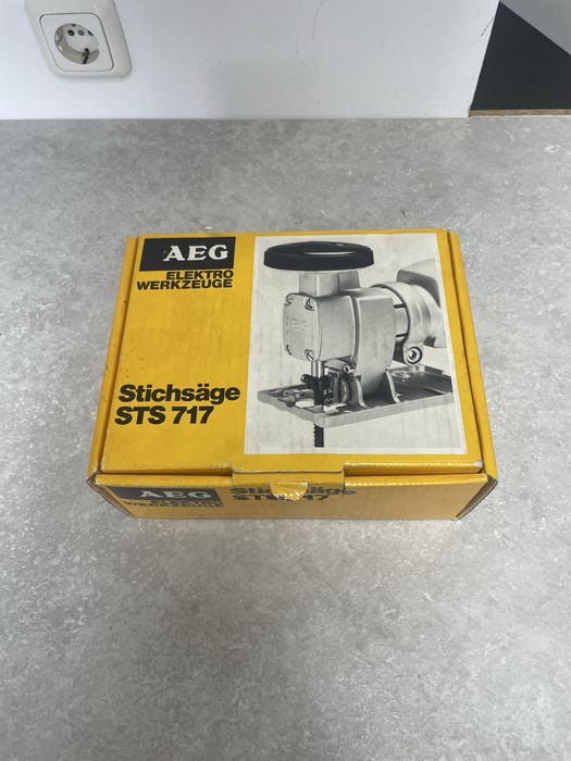 AEG wyrzynarka sts 717