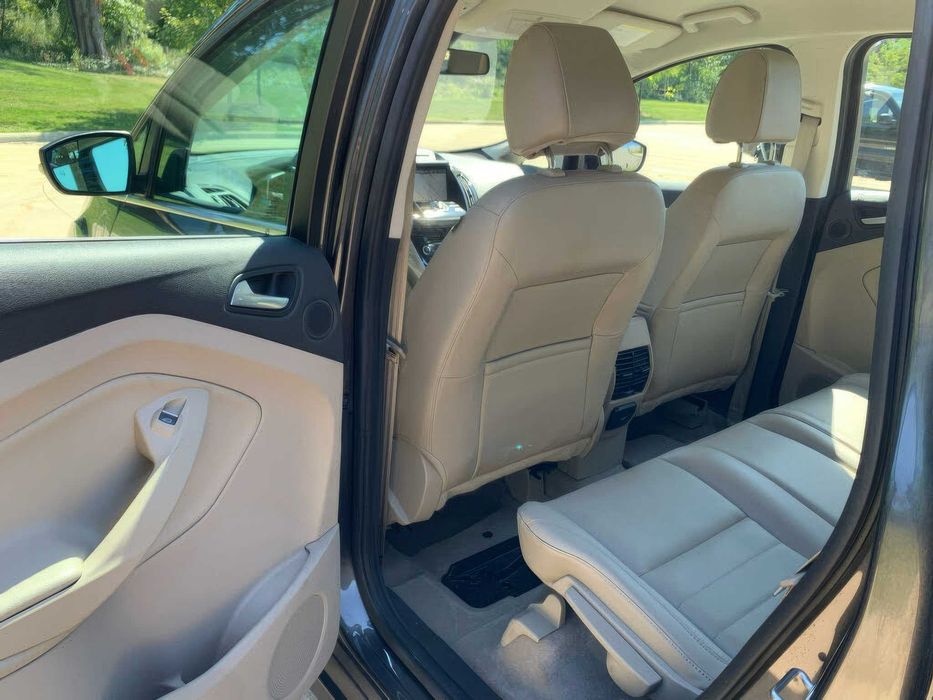 Ford C-Max      2015