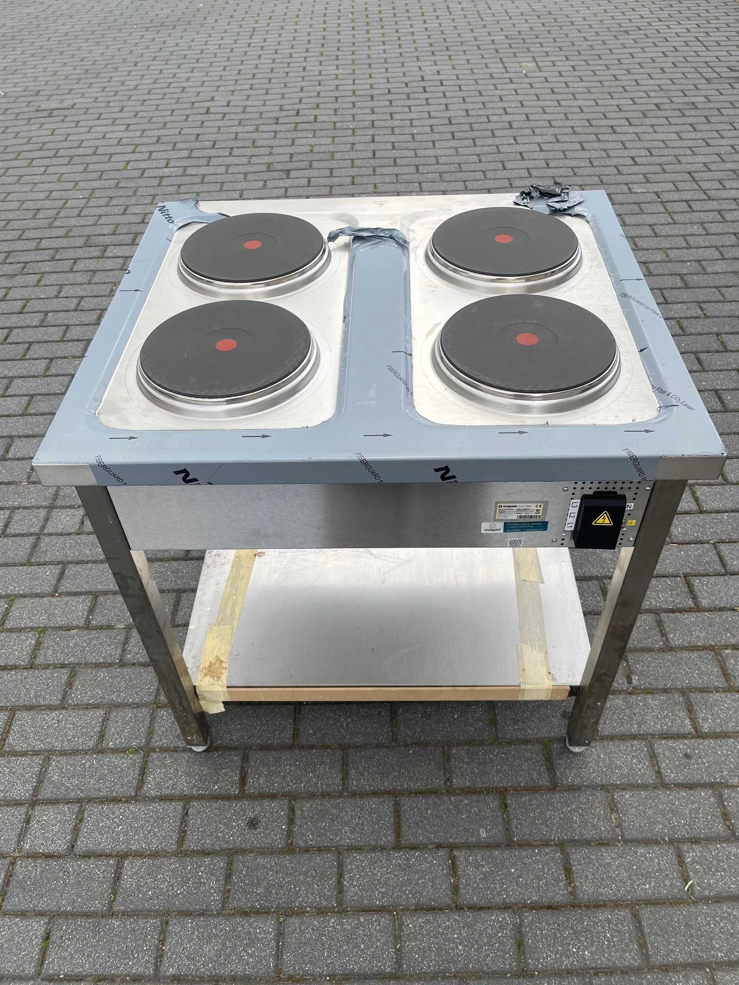 Nowa Kuchnia Elektryczna STALGAST 979500 | 4 palniki | 10.4 KW