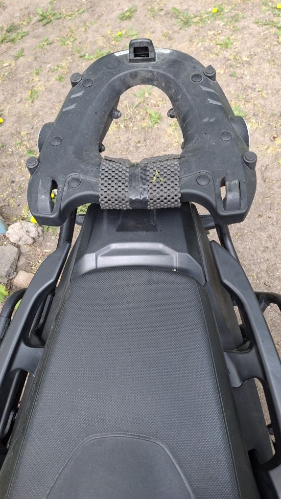 Кріплення  для центрального кофру Givi 1192 FZ