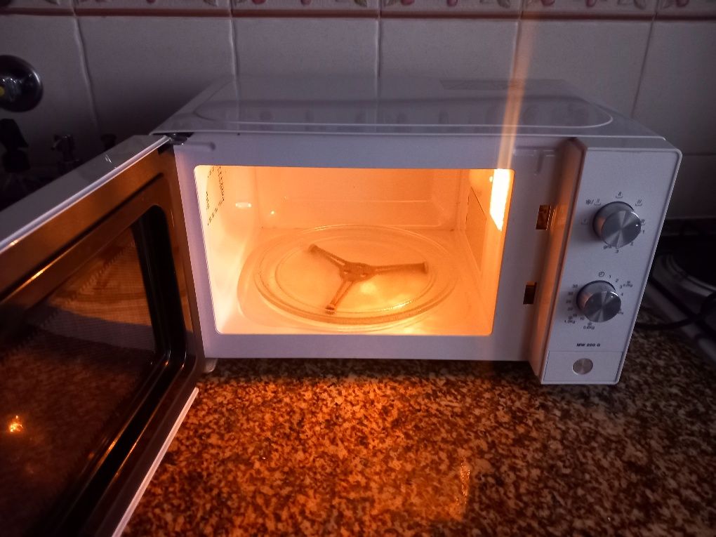 Microondas Teka branco