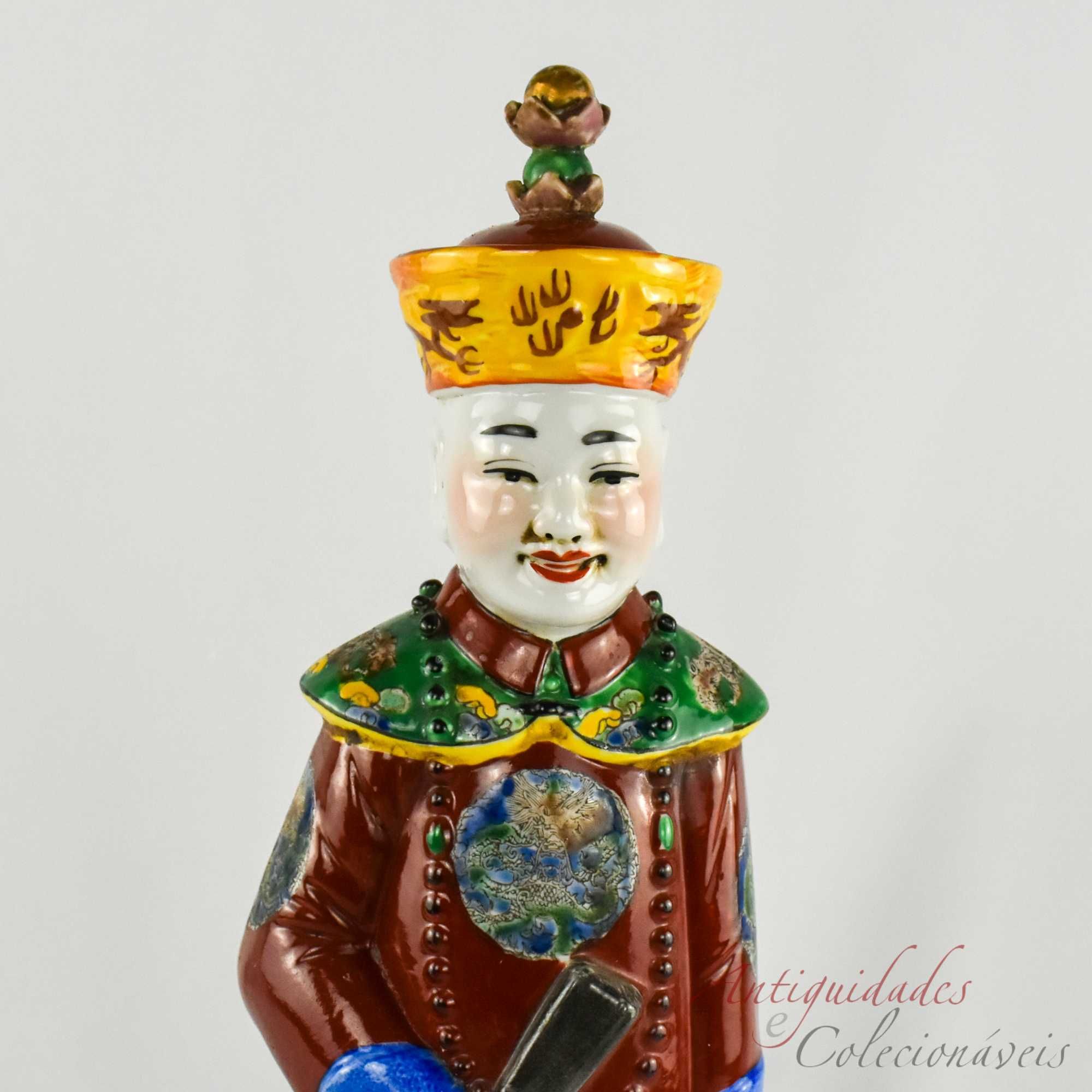 Figura de Imortal porcelana da China, pintado à mão
